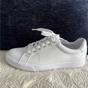 Nine West White Minimalist Sneakers